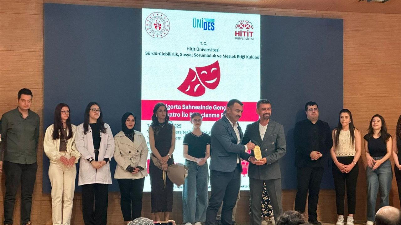 Tiyatro ile sigorta  bilinci kazandılar