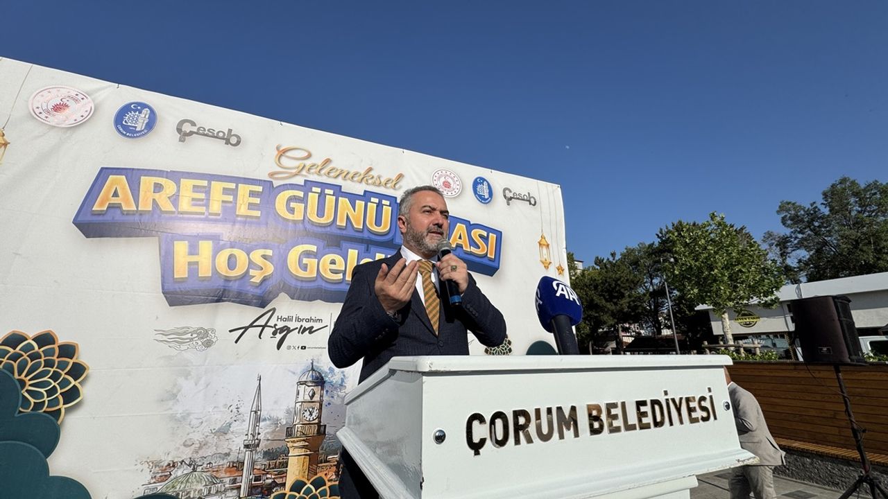 Çorum'da ülkenin birliği ve bütünlüğü için "arife duası" yapıldı