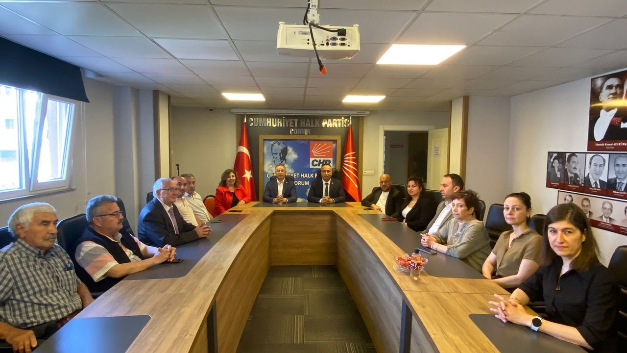 CHP bayramlaştı: "Türkiye'nin tek kurtuluş reçetesi CHP iktidarıdır"