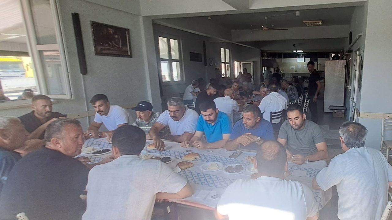 Şoförler garajda bayramlaştı
