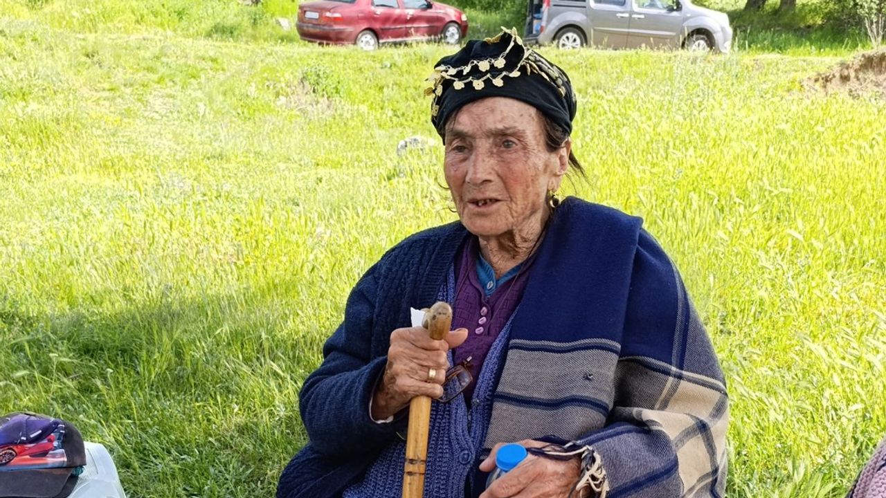 Emine Kantemir vefat etti