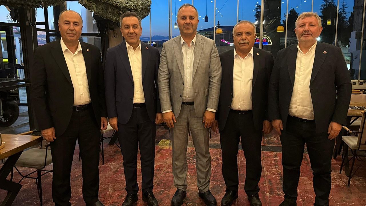 MHP’li başkanlar buluştu