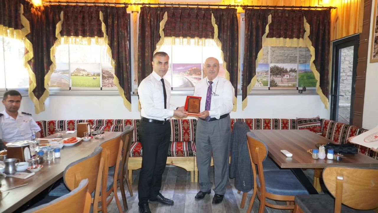 Müftü Aydın’a veda yemeği