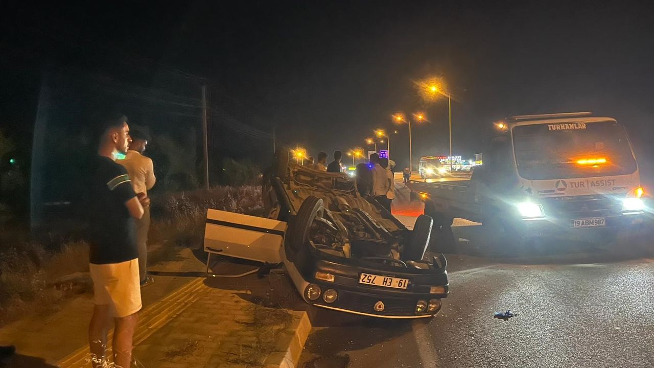TIR’ın sıkıştırdığı otomobil takla attı: 1 yaralı
