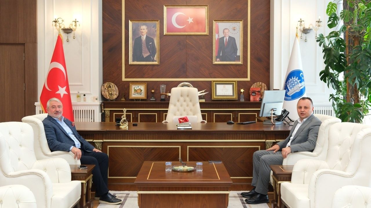 Başkan Aşgın’a  nezaket ziyareti