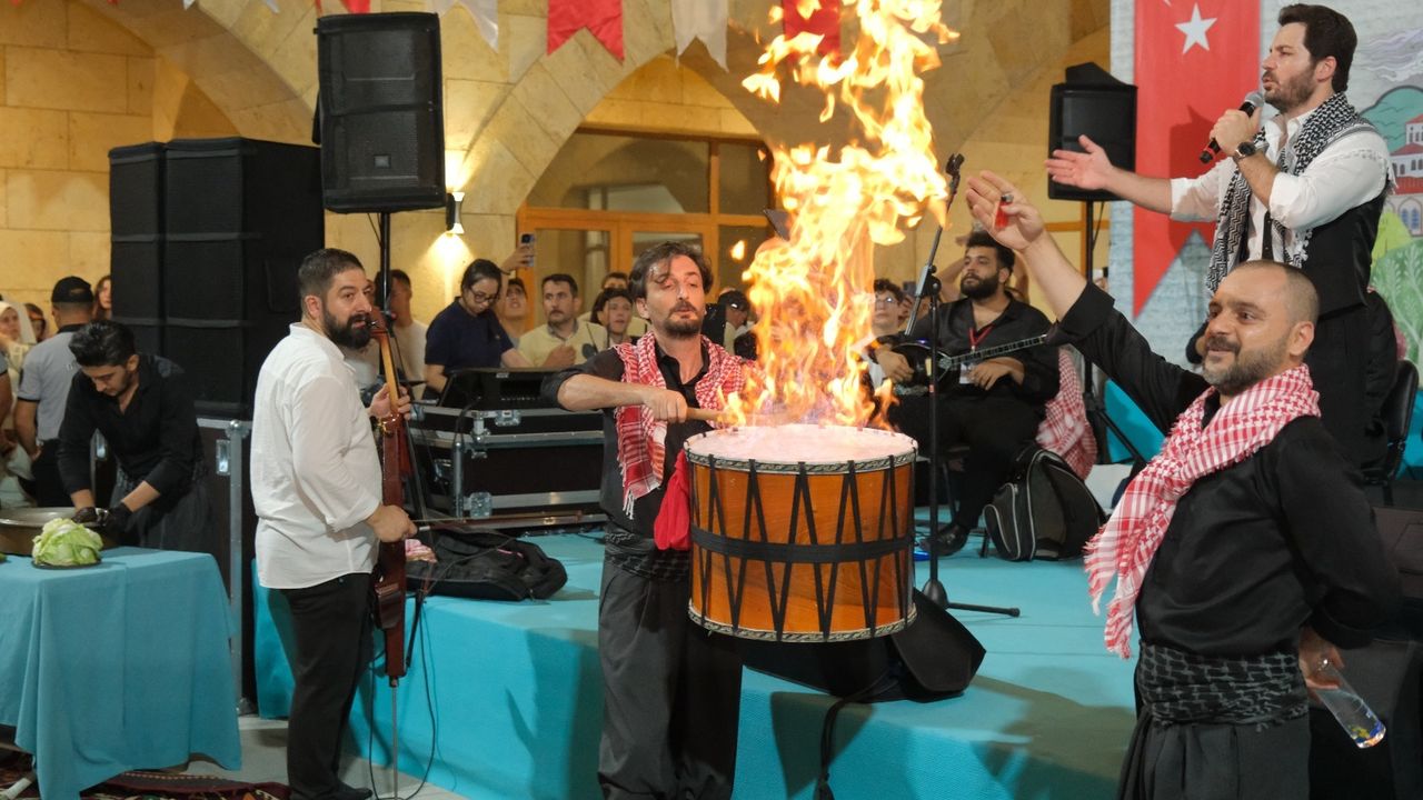 Bedesten’de sıra gecesi