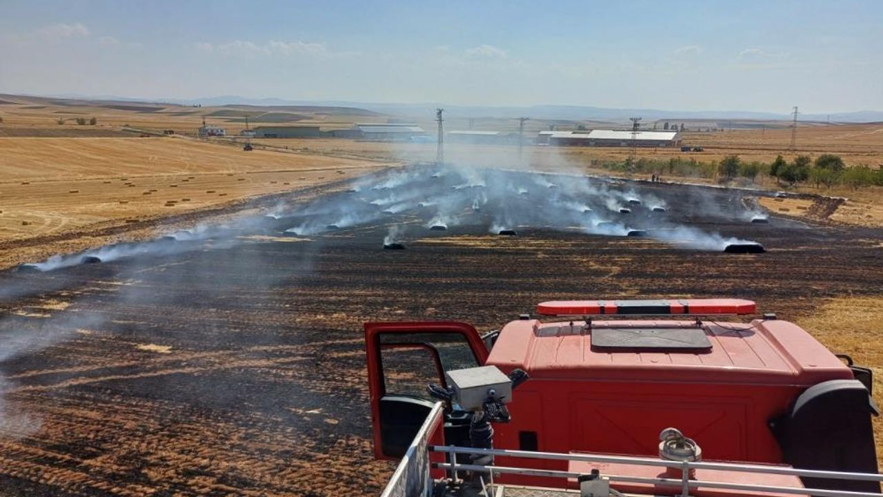Çorum’da 150 balya ve 20 dönüm tarla yanarak küle döndü