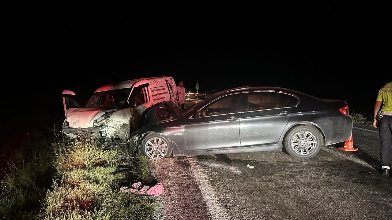 Zincirleme trafik kazasında 3 kişi yaralandı