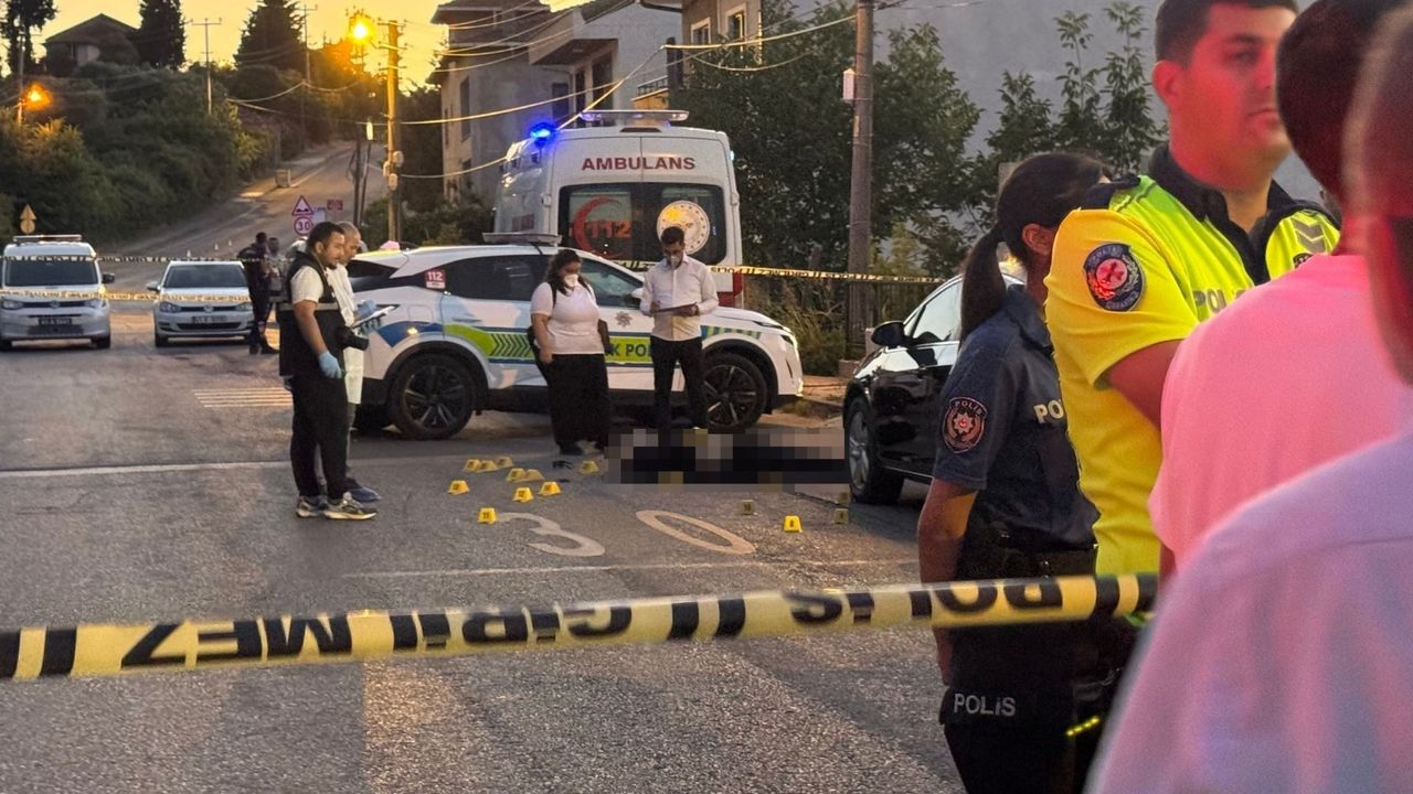 “Dolandırıldım” deyip  baba ve oğlunu öldürdü