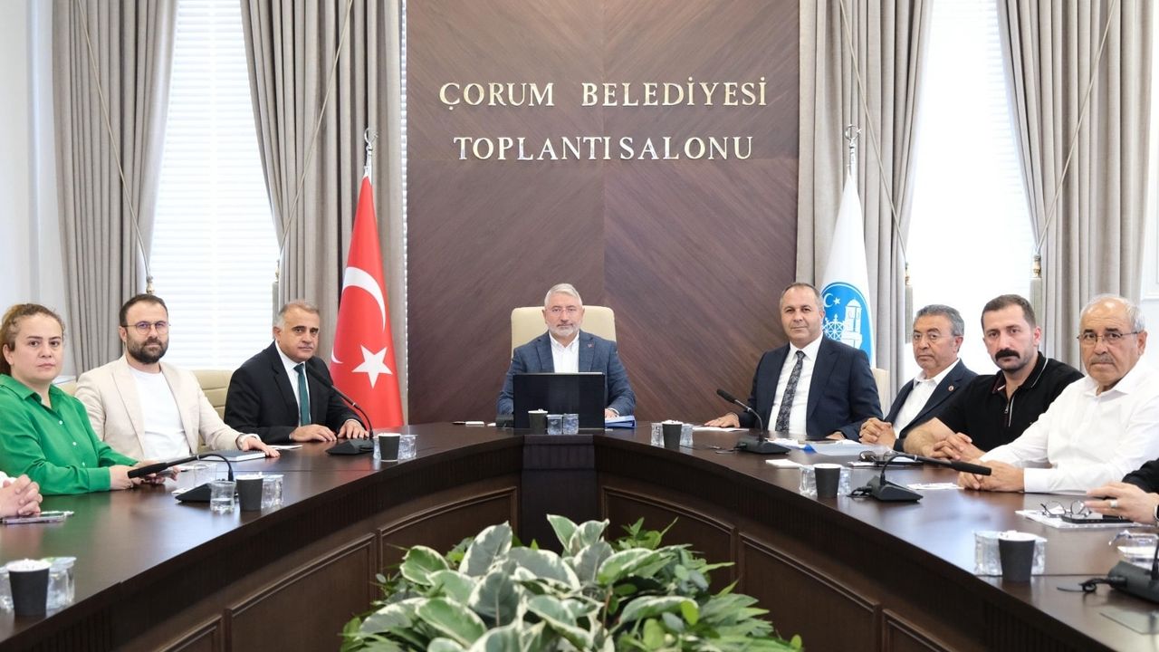 AK Parti ve MHP Belediye  Meclis Grupları toplandı