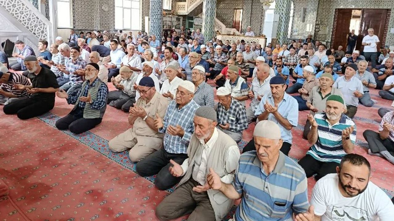 15 Temmuz şehitleri  Kargı’da duayla anıldı