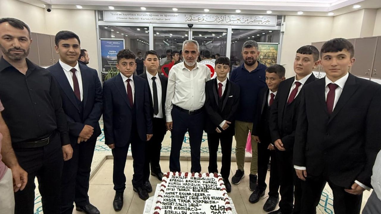 İskilip’te 17 hafız mezuniyet  heyecanı yaşadı