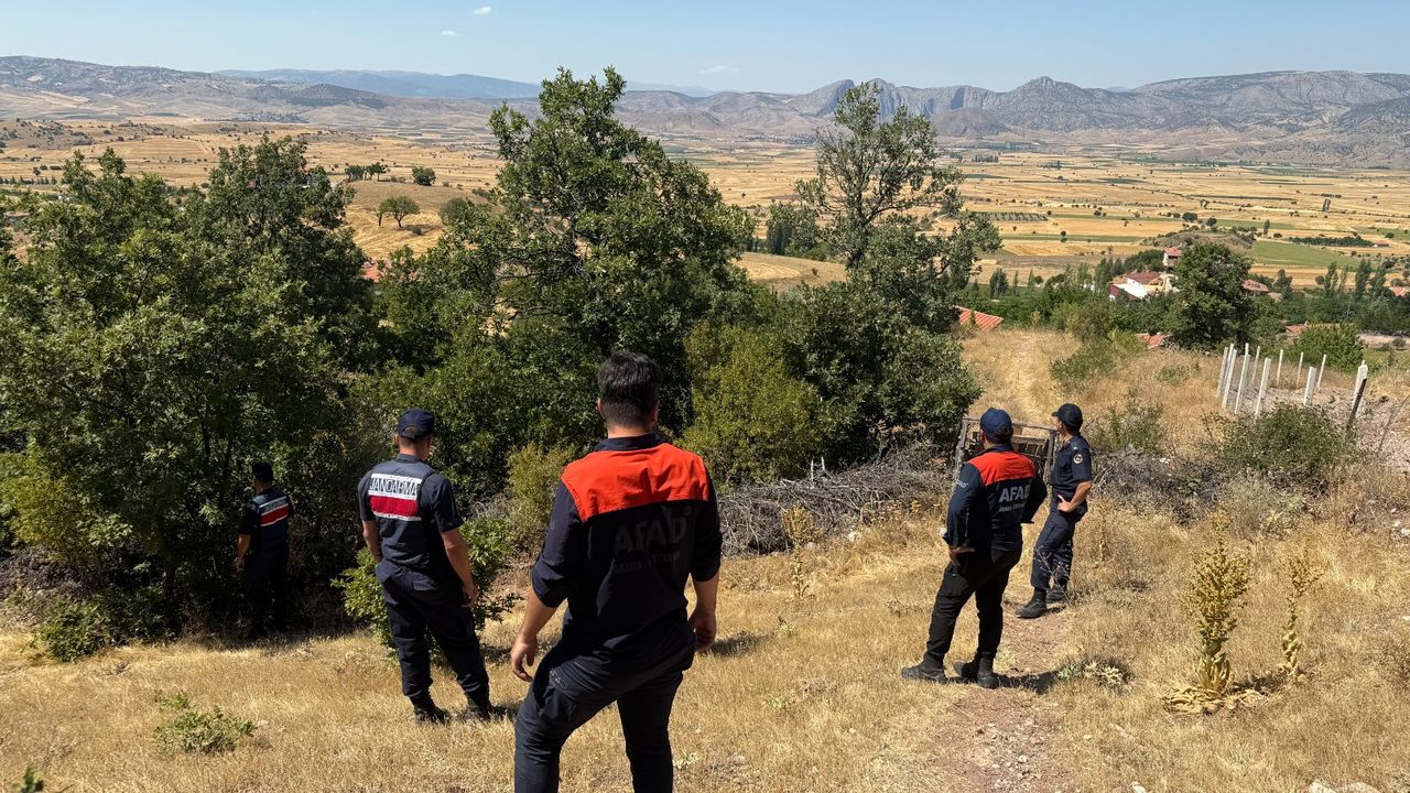 95 yaşındaki kayıp yaşlı adamı arama  çalışmaları 10 gündür sürüyor