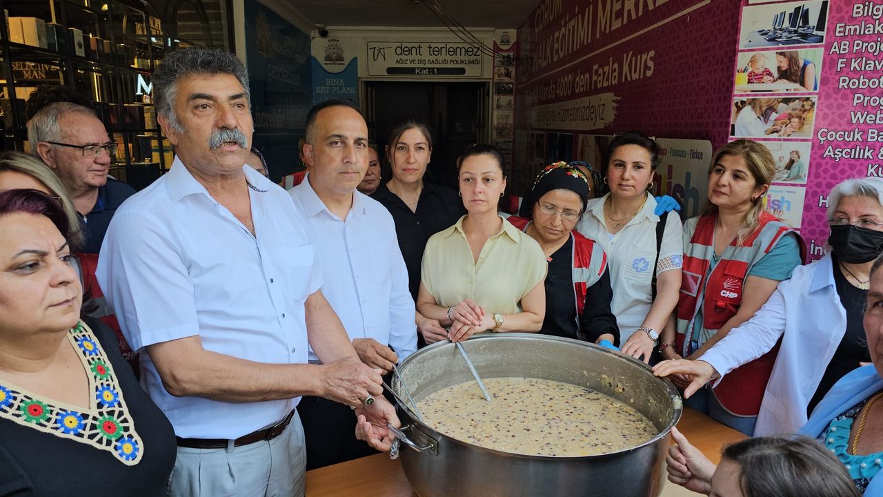 CHP aşure etkinliği düzenledi