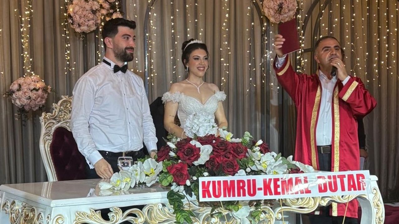 Buse & Muharrem Anıl  çiftine görkemli düğün