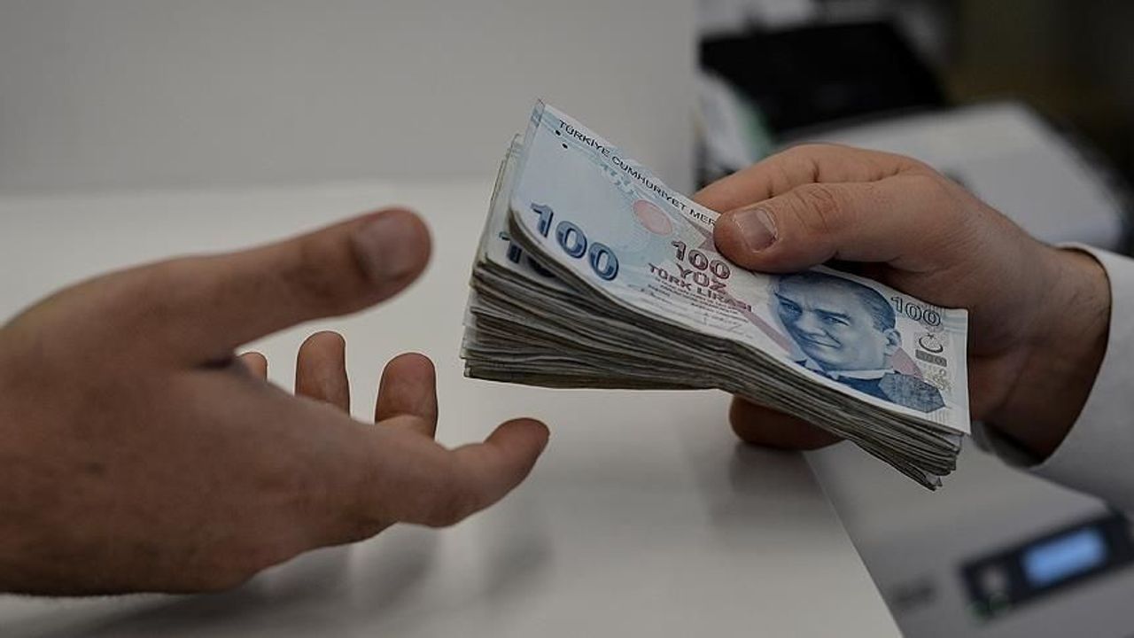 SSK ve Bağ-Kur emeklileri müjde! Zamlı maaşlar o tarihte hesaplarda...