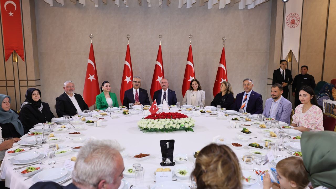 Şehit aileleri ve gaziler onuruna anlamlı buluşma