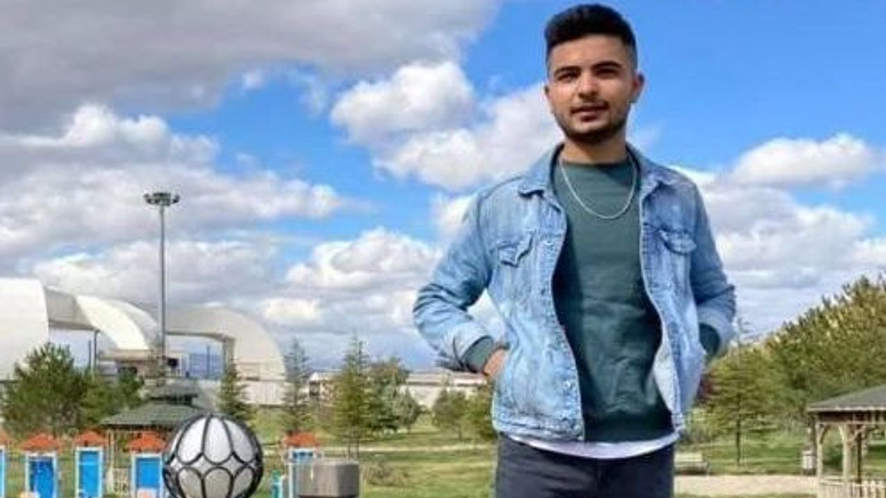 Genç polis aracında ölü bulundu