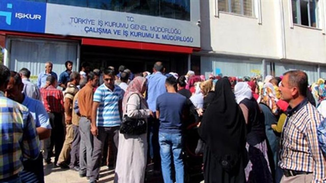 Türkiye’de işsizlik % 8.6’ya yükseldi