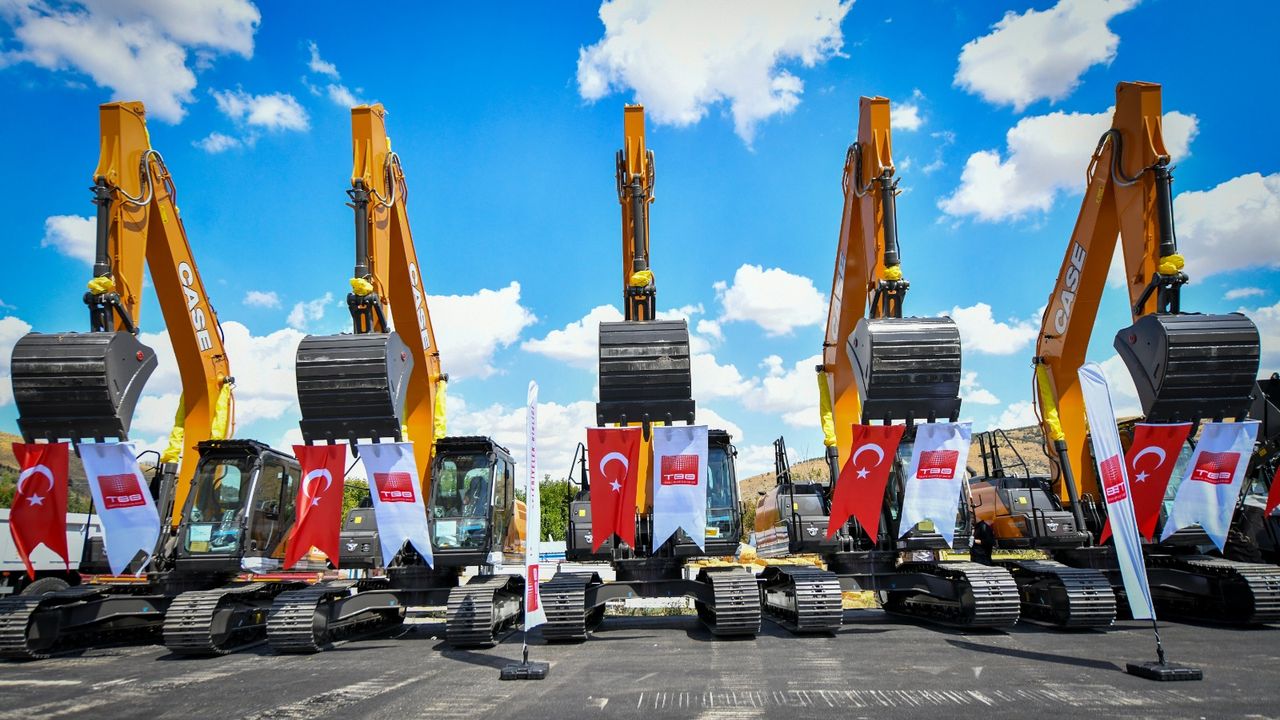TBB’den 53 belediyeye 54 araç hibesi