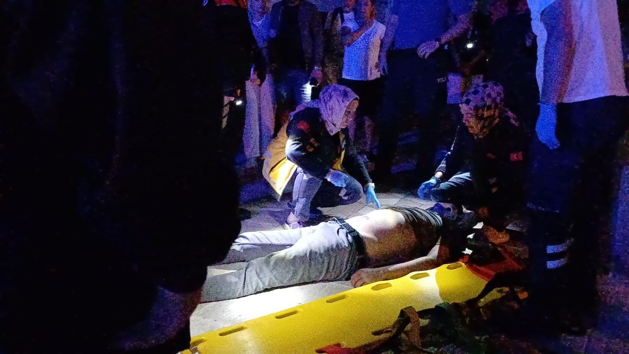 Polisin “dur” ihtarına uymayan  sürücü kaçarken kaza yaptı