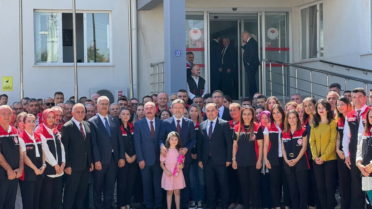 Bakan İbrahim Yumaklı  personeli ile biraraya geldi