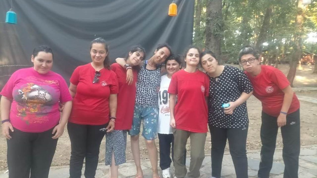 Çorum Engelsiz Yaşam  Merkezi gençleri kampta