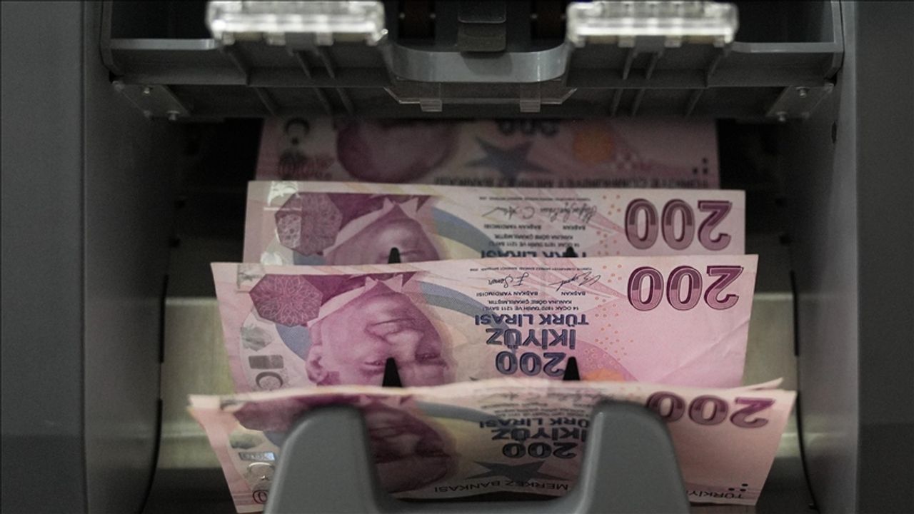 Merkezi yönetim bütçesi  7 ayda 1 trilyon açık verdi