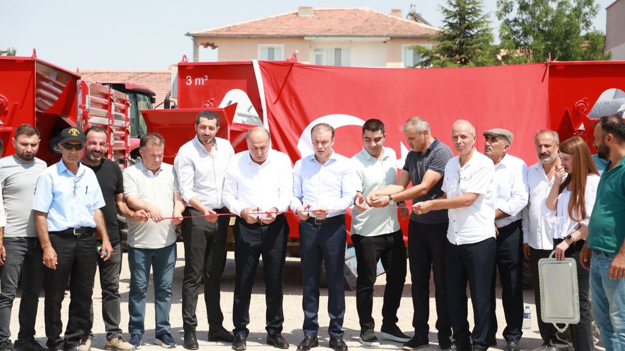 Alacalı üreticilere % 70 hibeli  yem karma makinesi dağıtıldı