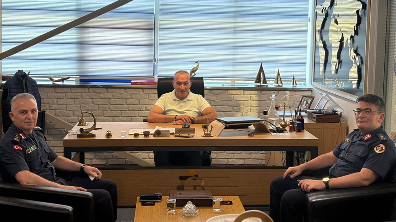 Komutan Ayvaz ve Yardımcısı Kurt’tan Çorum Bronz’a ziyaret