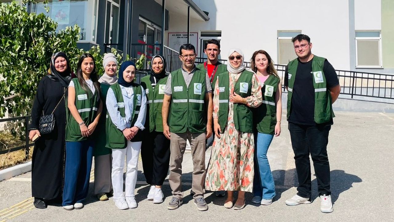 Yeşilay, yaşlıların  gönüllerini fethetti