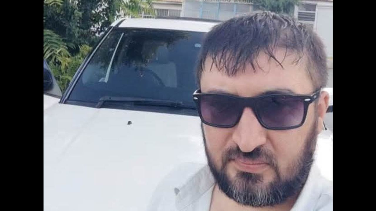 Erol Keyvan vefat etti
