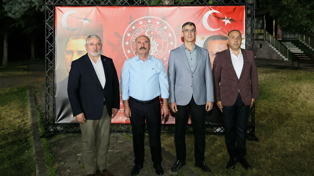 Çetinkaya ve Daharlı  onuruna veda yemeği