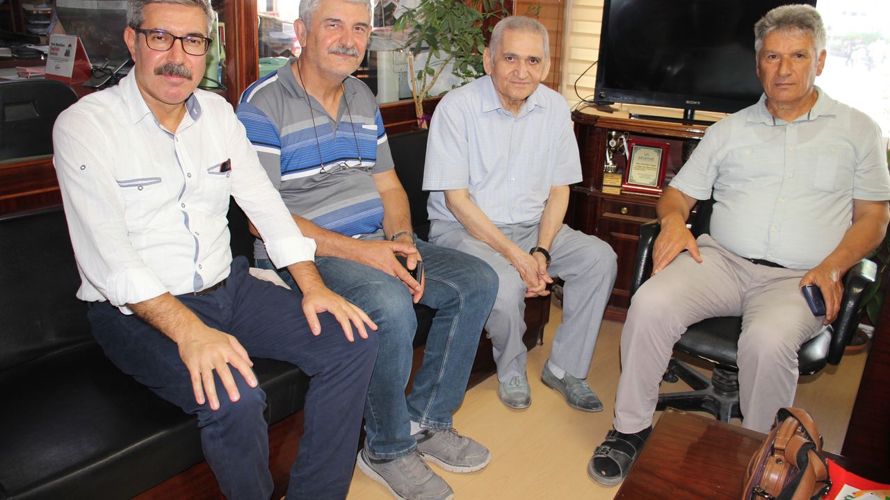 Aziz Önal ve arkadaşları