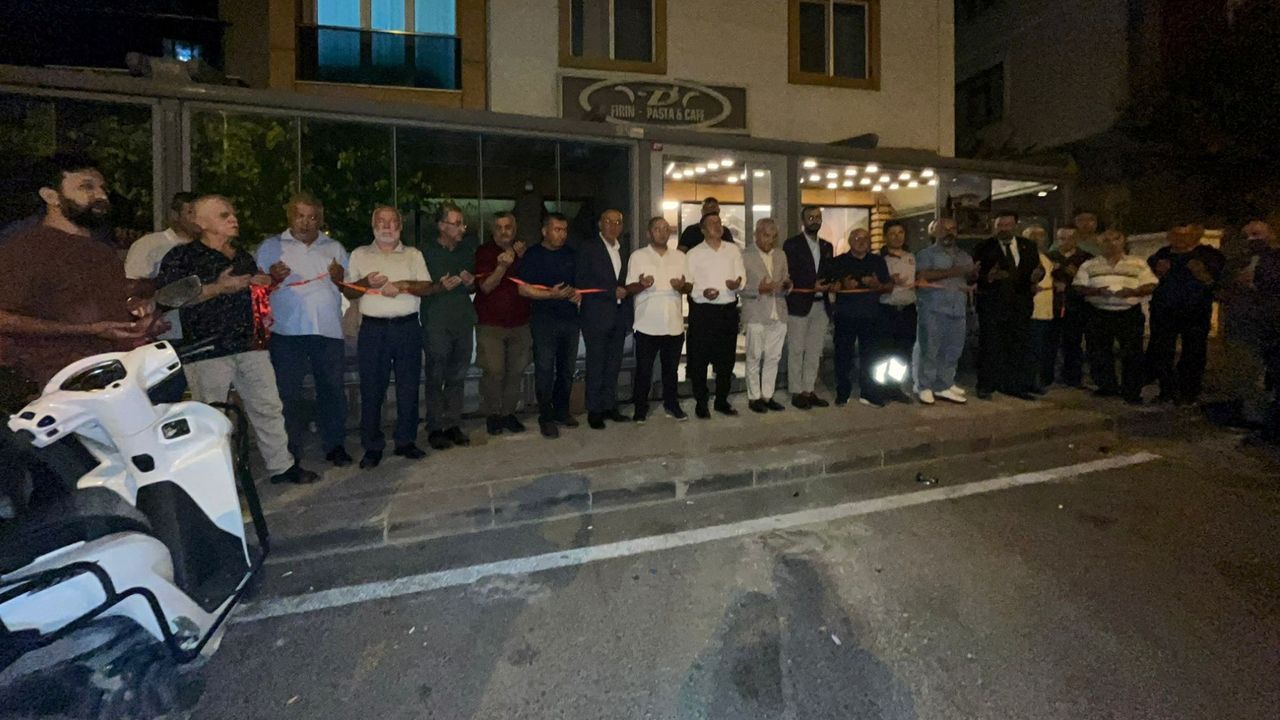 Çorumlular Pendik’teki işyeri açılışında buluştu