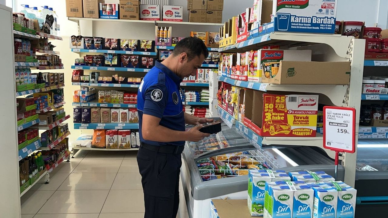 Kaldırım işgalleri ve marketlere sıkı denetim