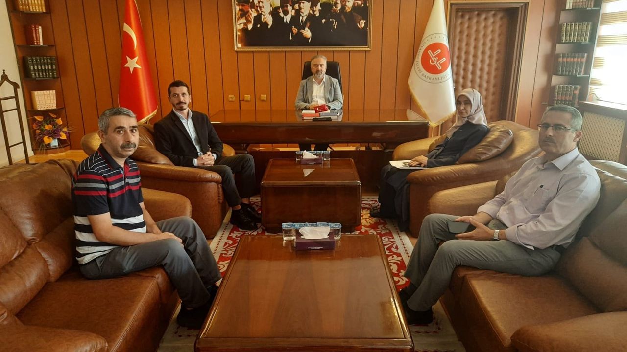 Müftü Şahin Yıldırım’a TDV yayınları anlatıldı