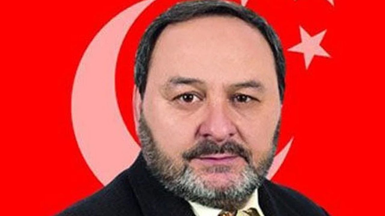 Bir tepki de Saadet'ten: “Çalgı çengi sevdasından vazgeçin!”