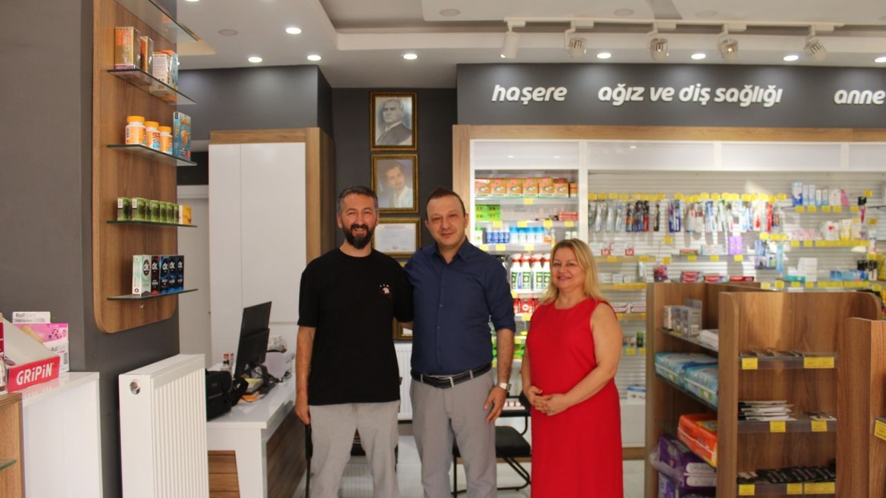 İlçenin tek eczacısı