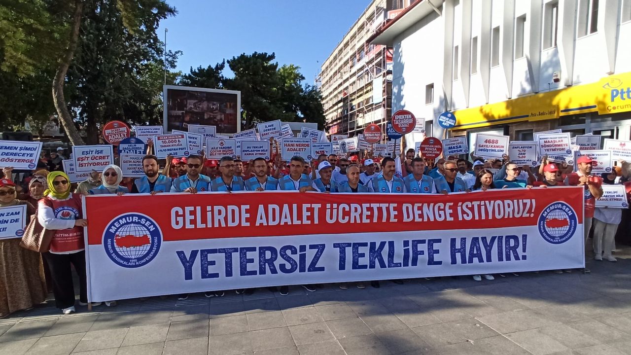 Çorum'da Memur-Sen eylem yaptı: "Kaybedecek 2 yılımız daha yok!"