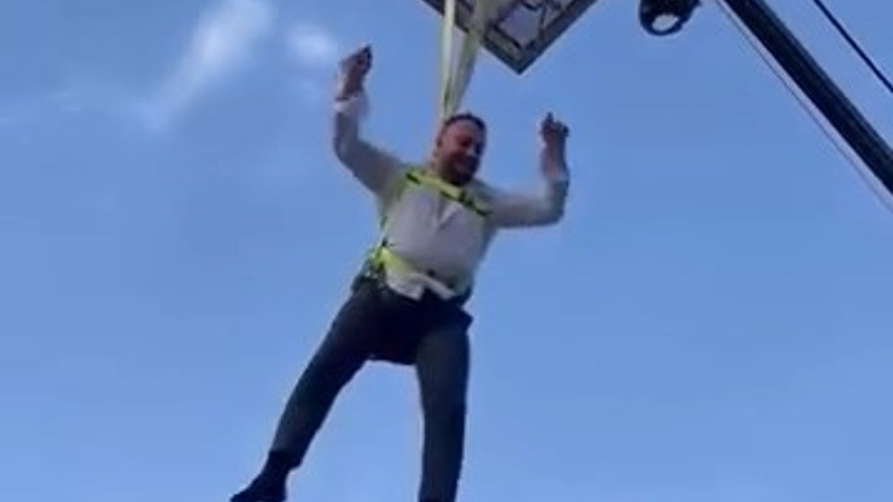 Damadı vinçte sallandırdılar