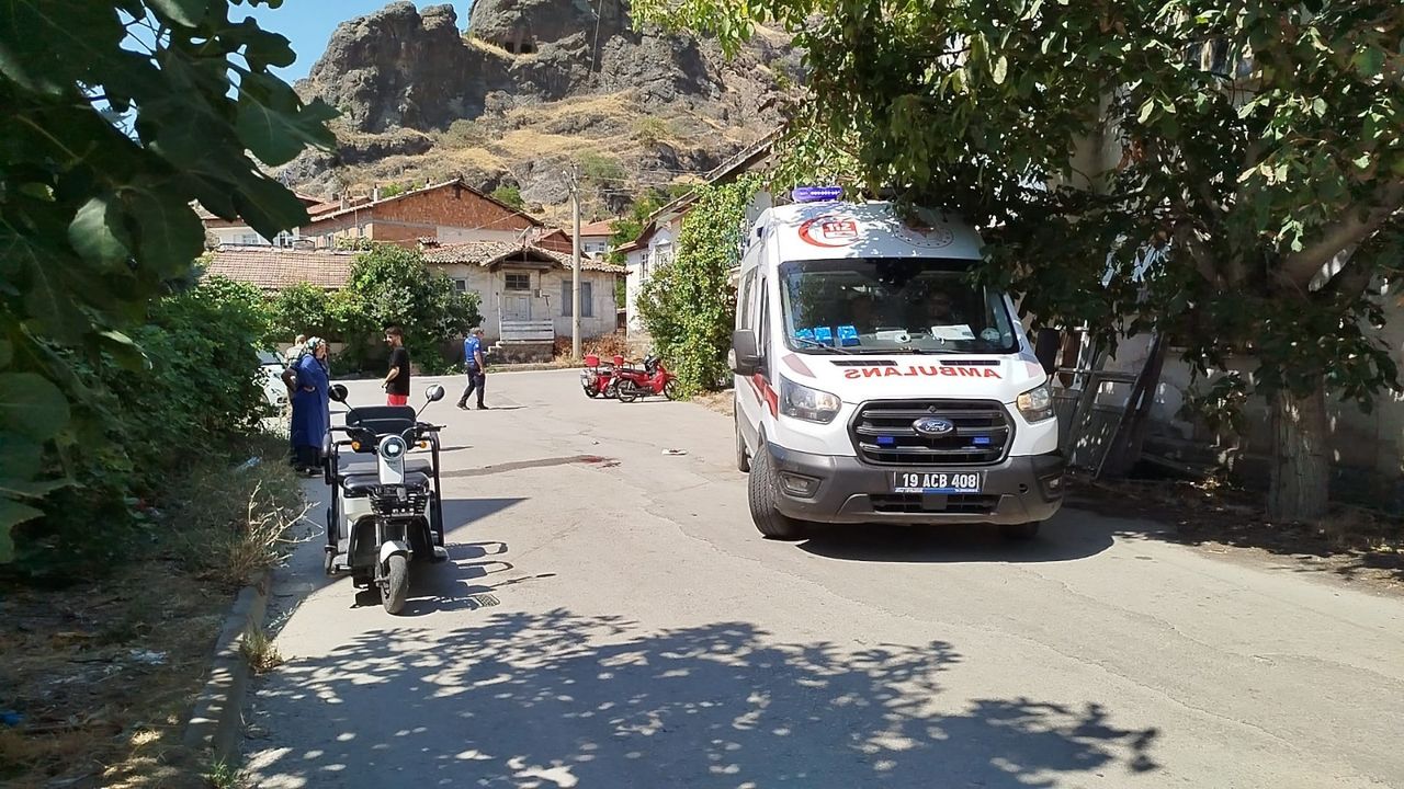 Elektrikli motosikletten düşen 71 yaşındaki şahıs...