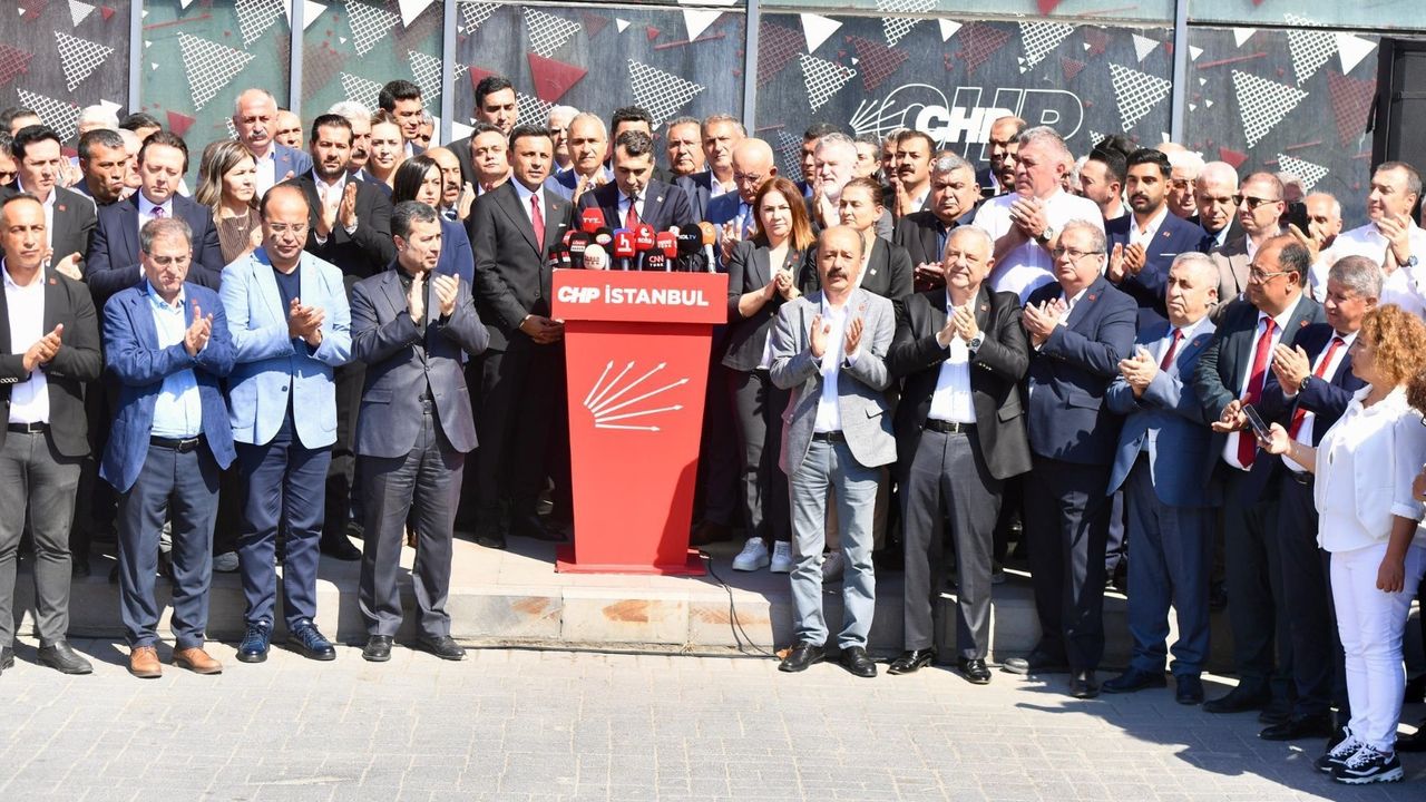 CHP’nin 81 il başkanı  İstanbul’da bir araya geldi