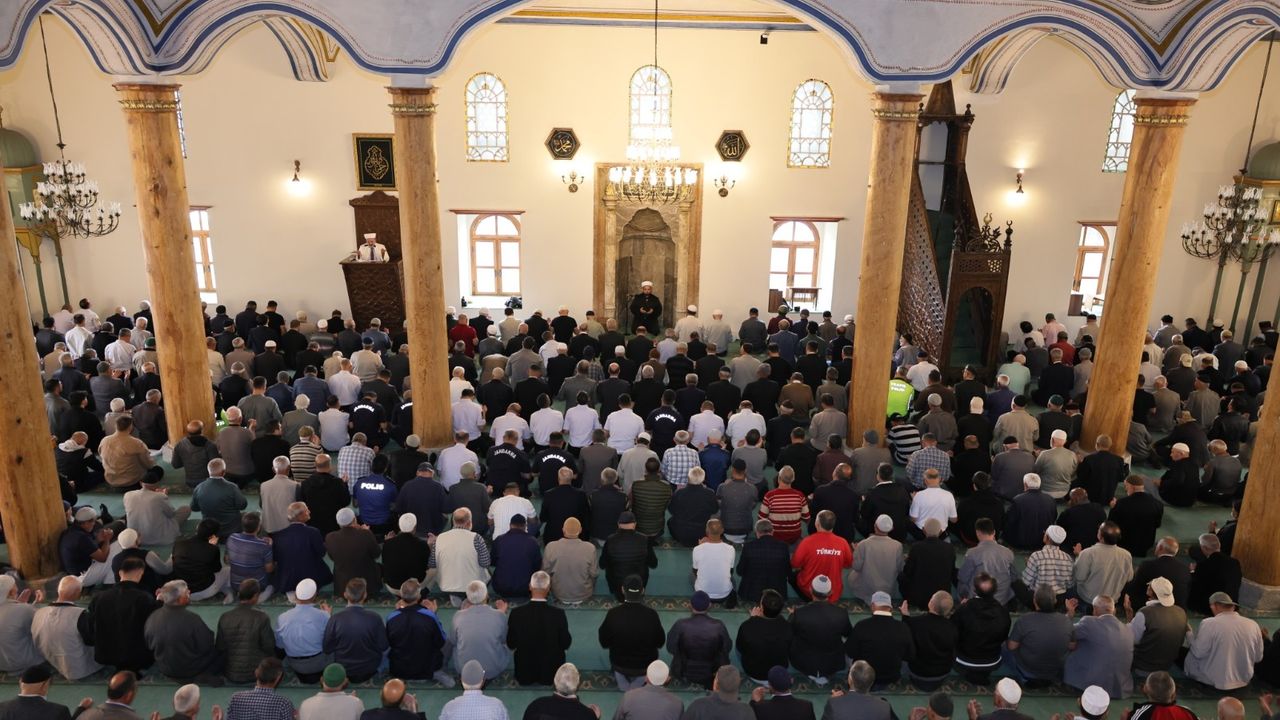Şehit ve gazilere mevlit okutuldu