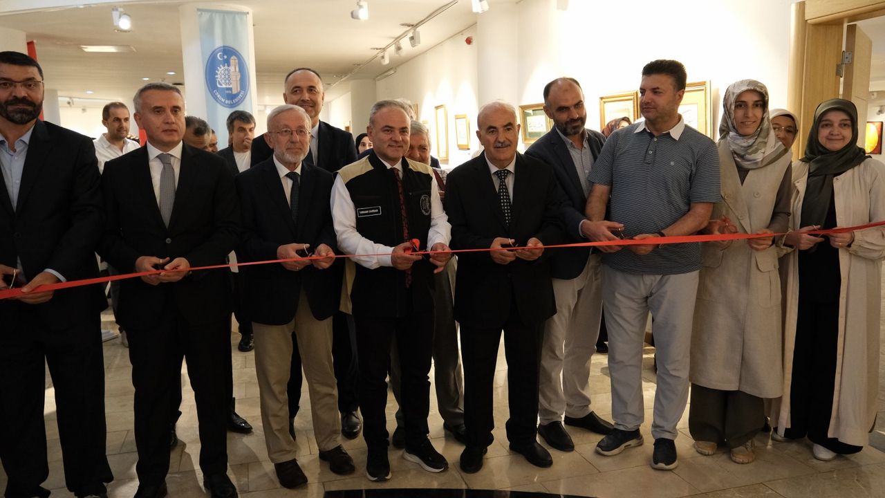 “Çorumlu hattatlar  icazet sergisi” açıldı
