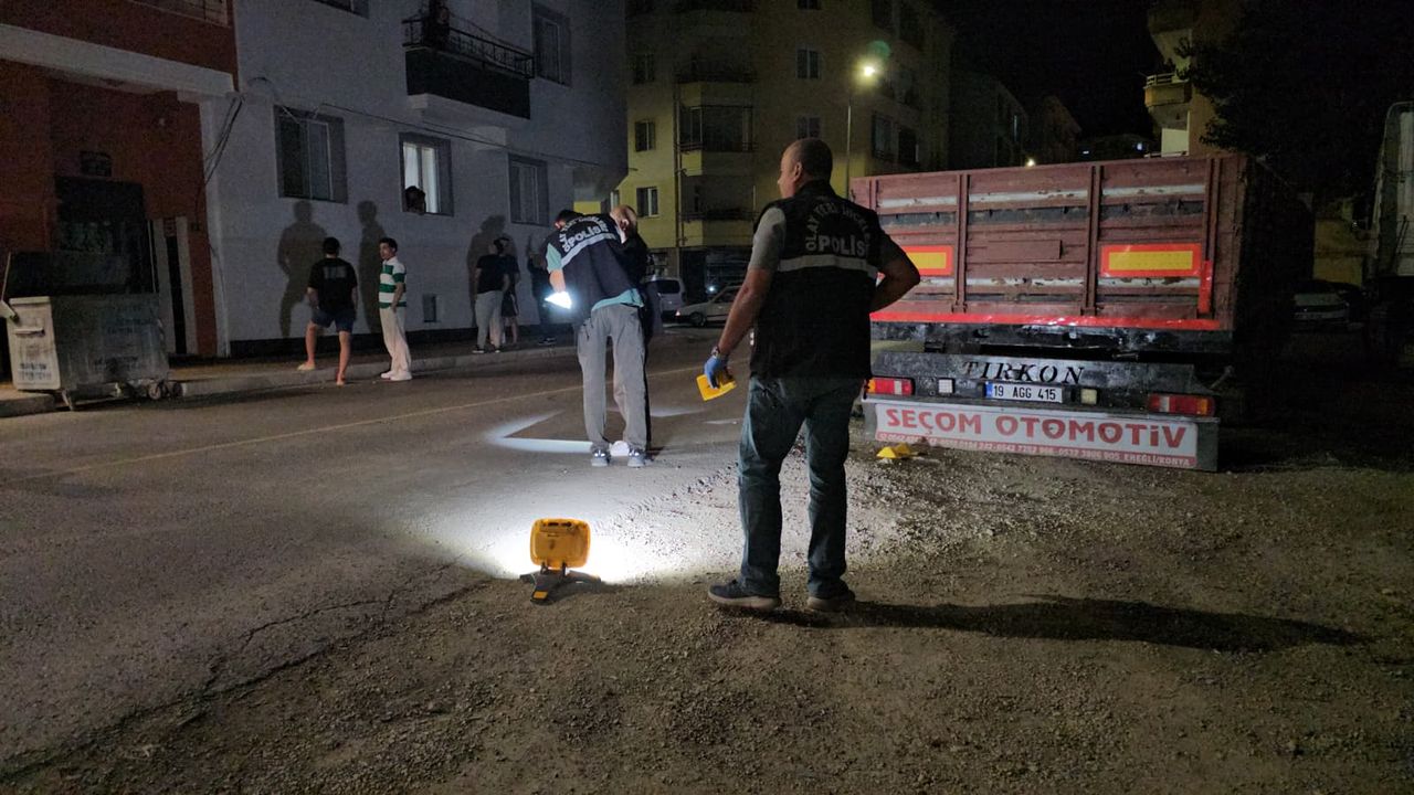 Çorum’da iki kız tarafından ev kurşunlandı