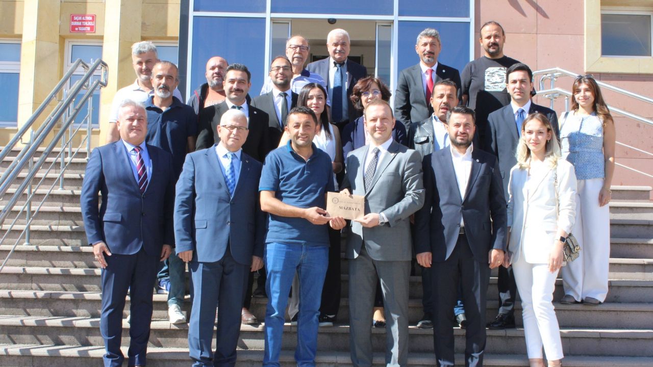 Afacan mazbatasını aldı
