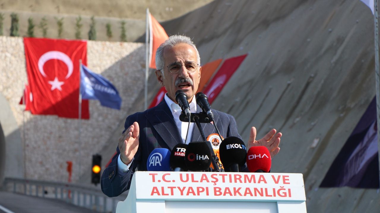 "Badal Tüneli'nin kıymetini uzun yol şoförlerimiz bilir"