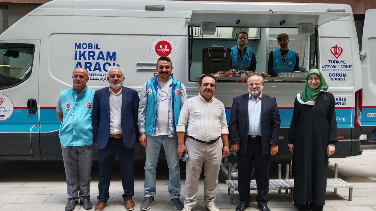 Yurda gelen öğrenciler  ve ailelerine karşılama