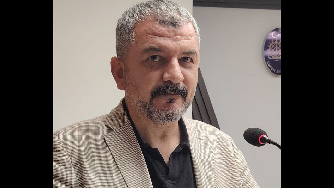 “Kapitalizme abdest aldırarak, bu kötü dünyayı değiştiremeyiz”